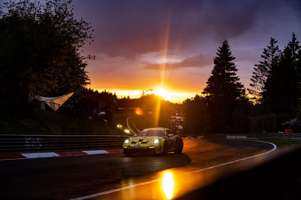 BLACK FALCON Team FANATEC Porsche sunset