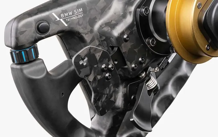 Podium BMW M4 GT3 paddles
