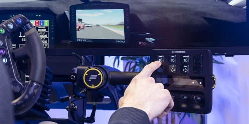 Stream Deck vs XENEON EDGE for Sim Racing Setups: What’s the Difference?