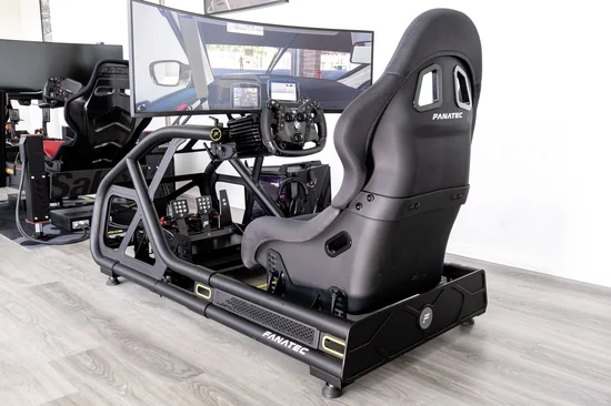 su_fanatec-ready2race-sim